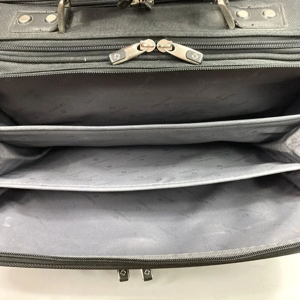 Samsonite Rolling Carry On-Black-2 Wheel-Extended Handle+Carry Han-Clothes Strap